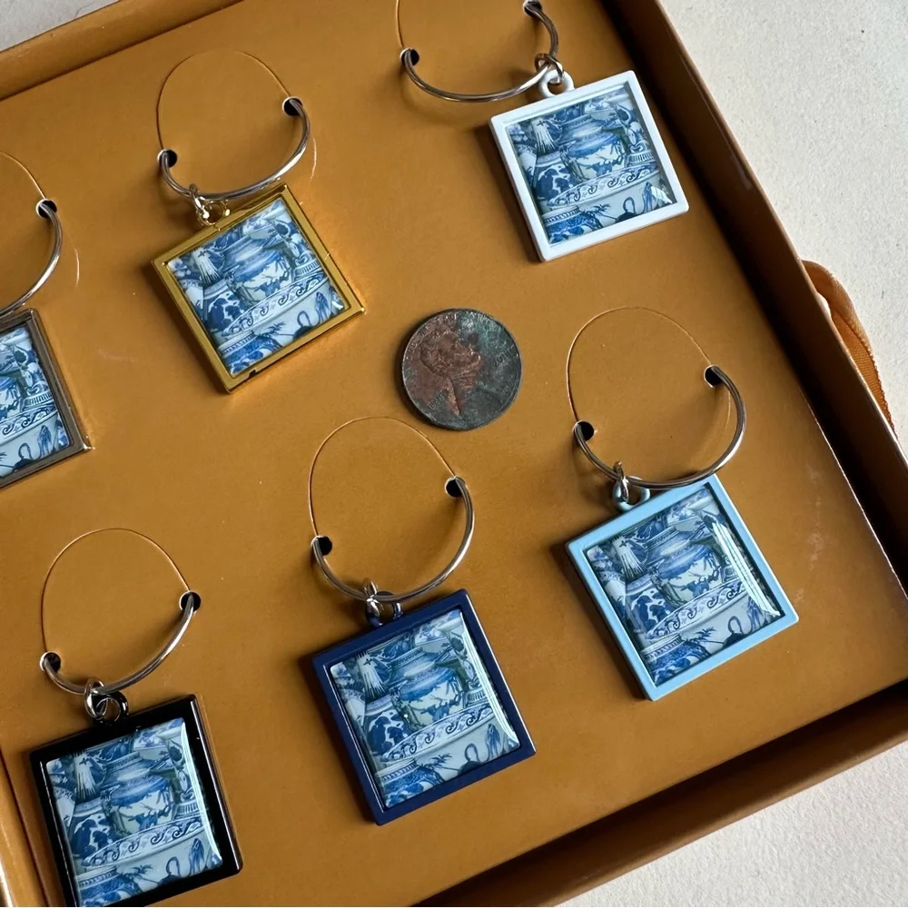 NEW Annie Modica Découpage Whine Charms set of 6